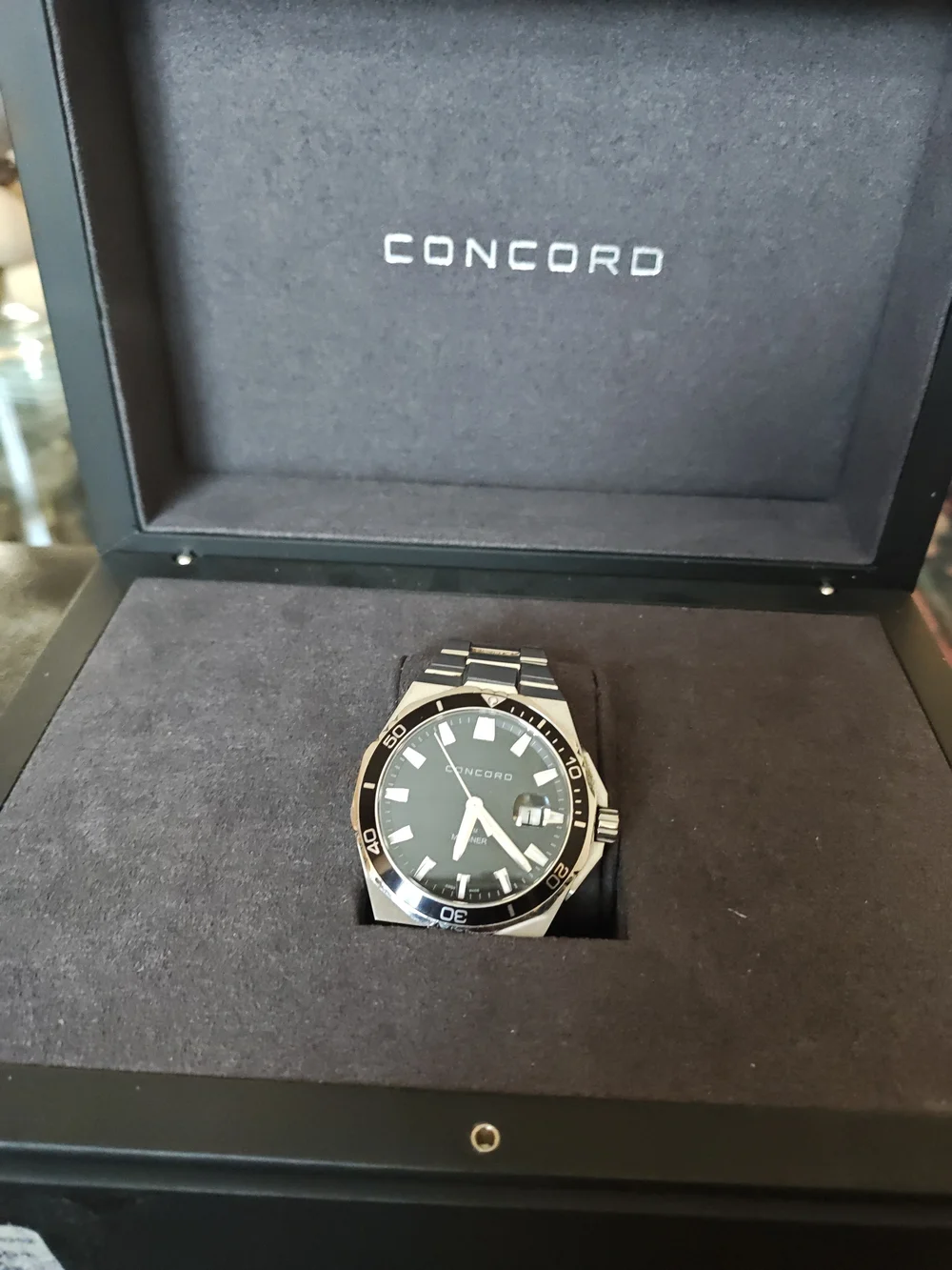Men's Black Dial Stainless Steel Dive Watch